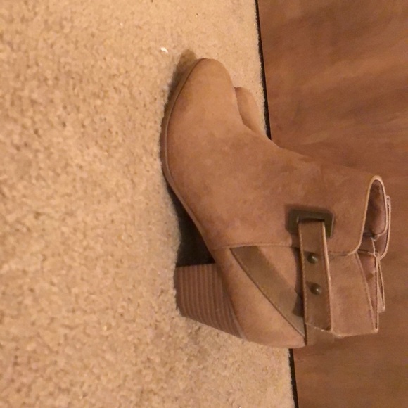 Shoes - Picture 2 of 2